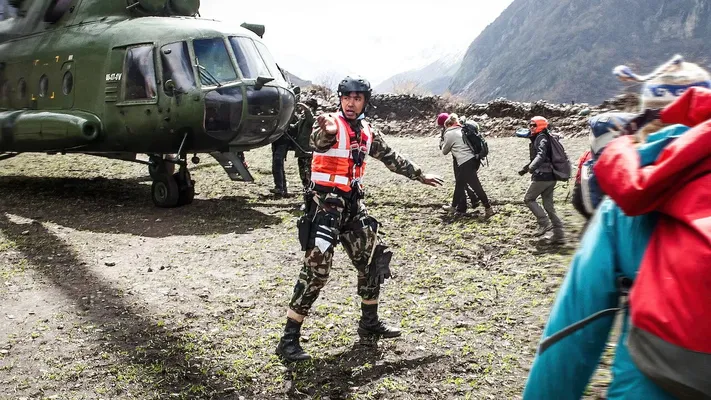 Dư chấn: Everest và vụ động đất tại Nepal - Dư chấn: Everest và vụ động đất tại Nepal