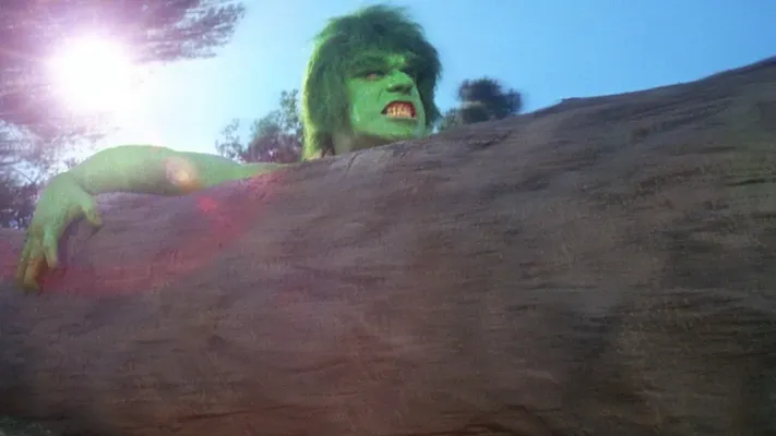 Người khổng lồ xanh 1977 - Người khổng lồ xanh 1977