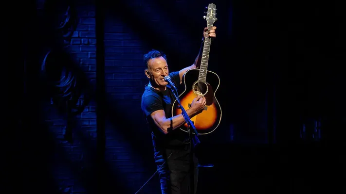Springsteen Trên Sân Khấu - Springsteen Trên Sân Khấu